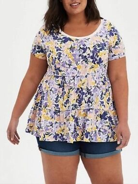 0X • Torrid • Babydoll Tiered Short Sleeve Floral Top
